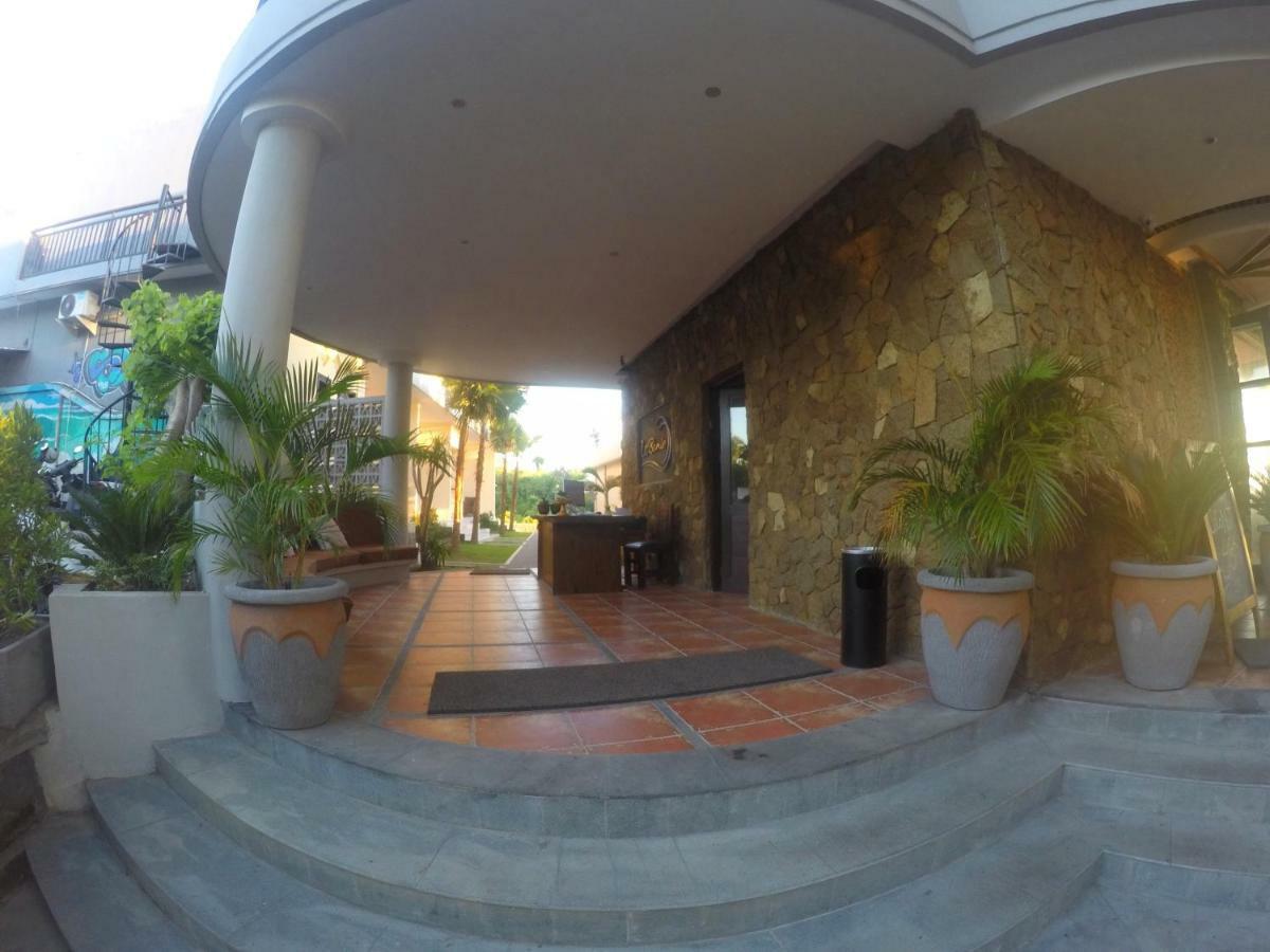 Hotel La Bomie Uluwatu By Bukit Vista Extérieur photo